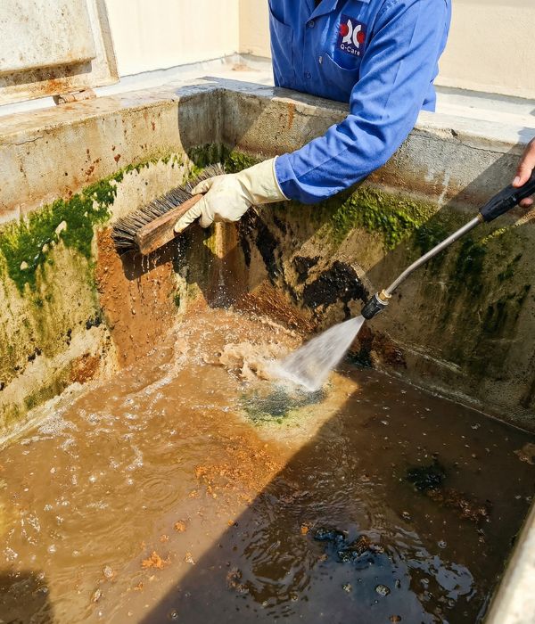 Signs Your Water Tank Needs Cleaning Right Now in fujairah